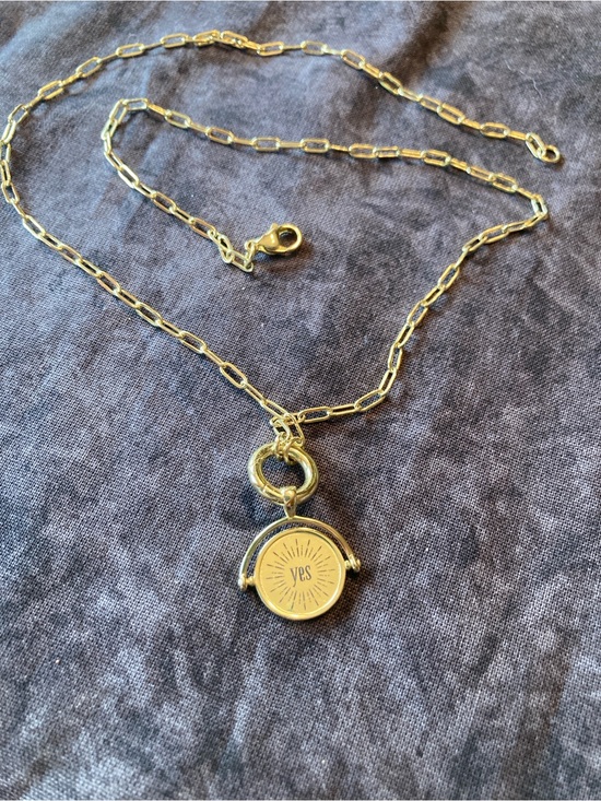 Jewelry - Gold Tone 'Yes or No' in Sunburst Pendant Necklace - Women Jewelry